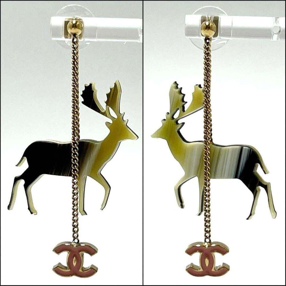 CHANEL Authentic Earrings - Picture 3 of 10